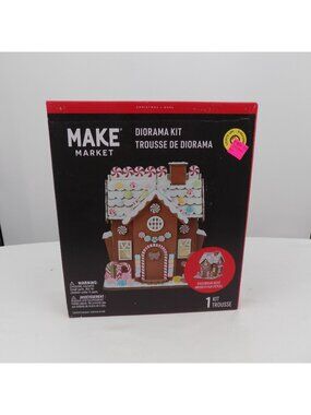 Make Market Christmas Gingerbread House Diorama Kit With Lights New in Box